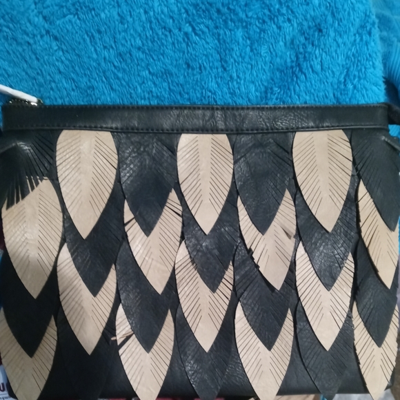 Purse❤SOLD❤ - Picture 2 of 2